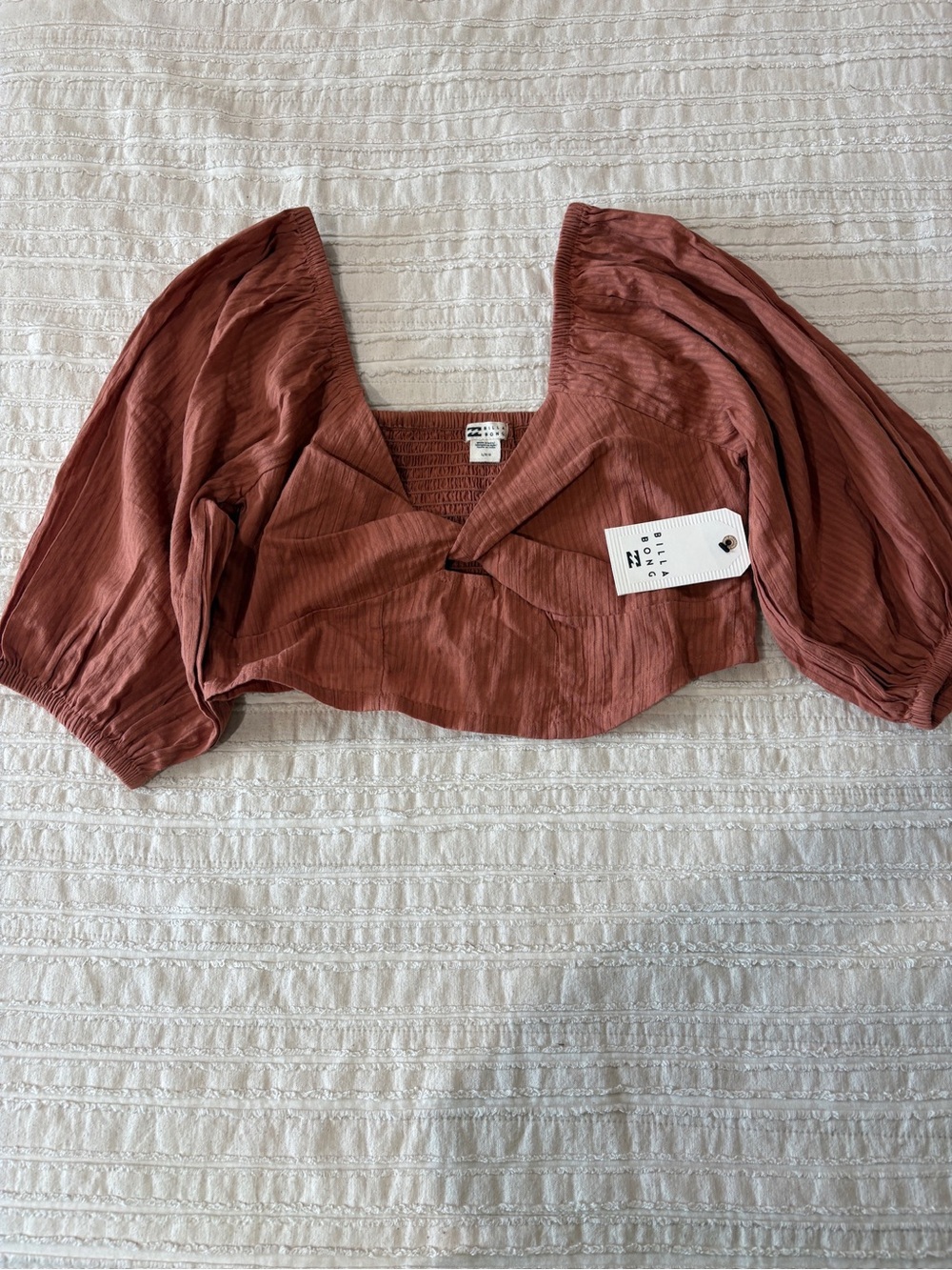 NWT Billabong Cropped Puff-Sleeve Top